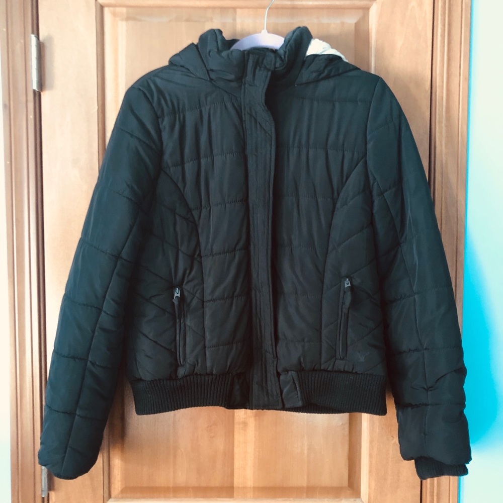 American Eagle Black Puffer Coat